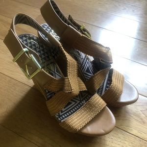 Jessica Simpson wedges